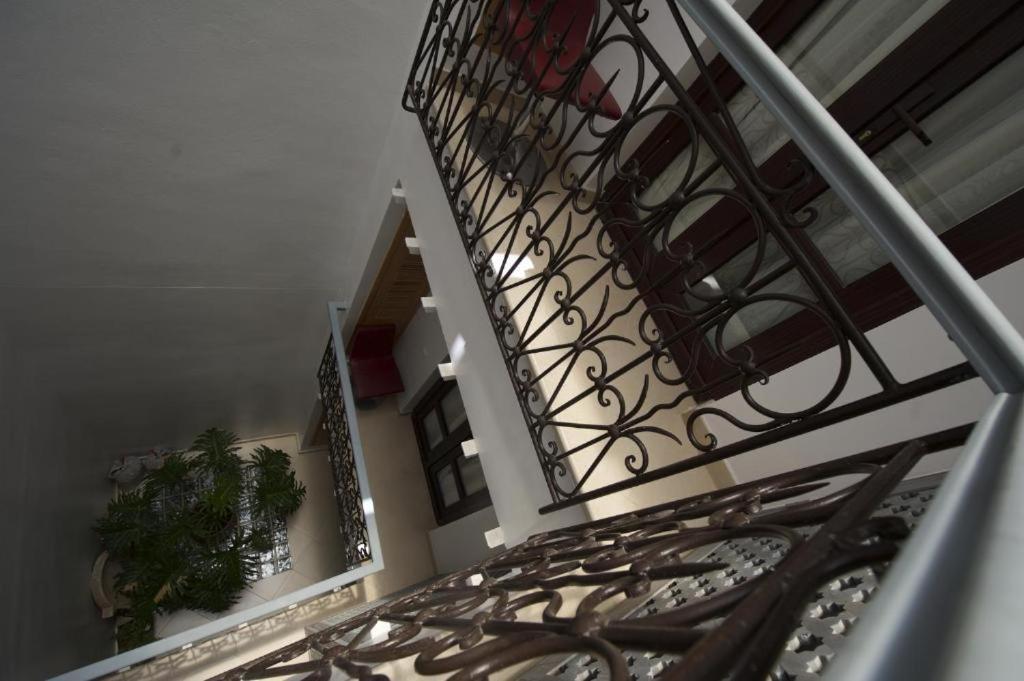 Hotel Al Amal Тизнит Экстерьер фото
